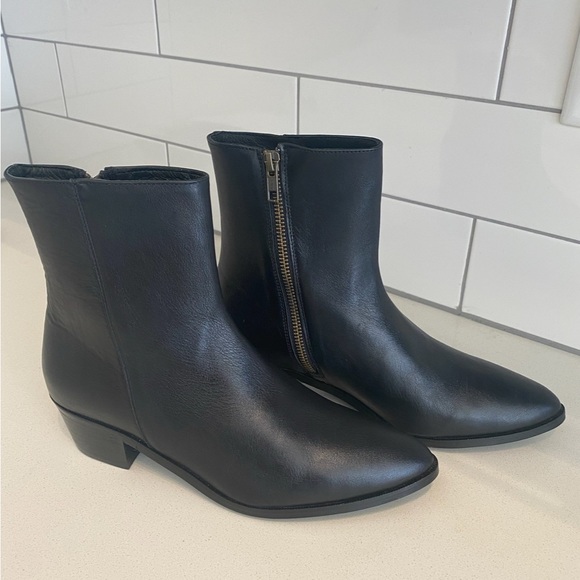Modern Vice Santa Monica black leather ankle boots. Never been worn. - Picture 6 of 7